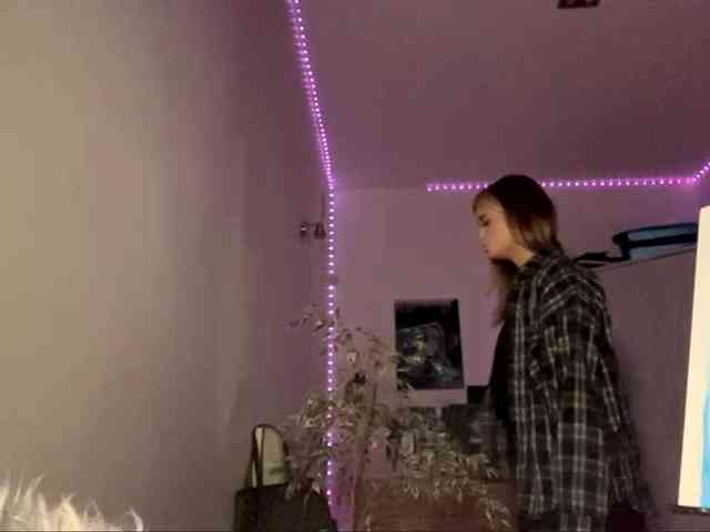 LilianFonner webcam