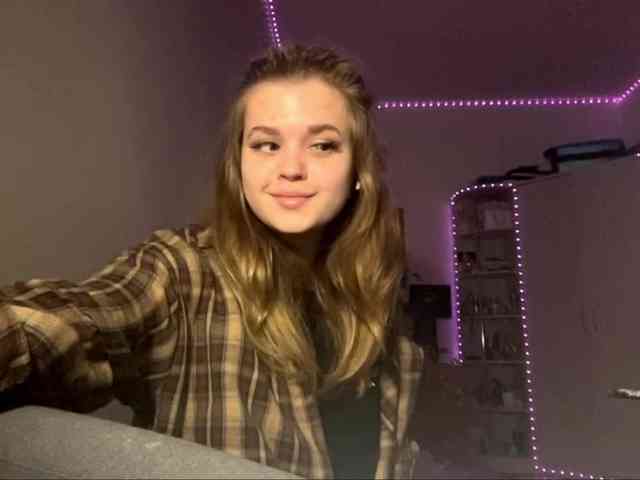 LilianFonner webcam