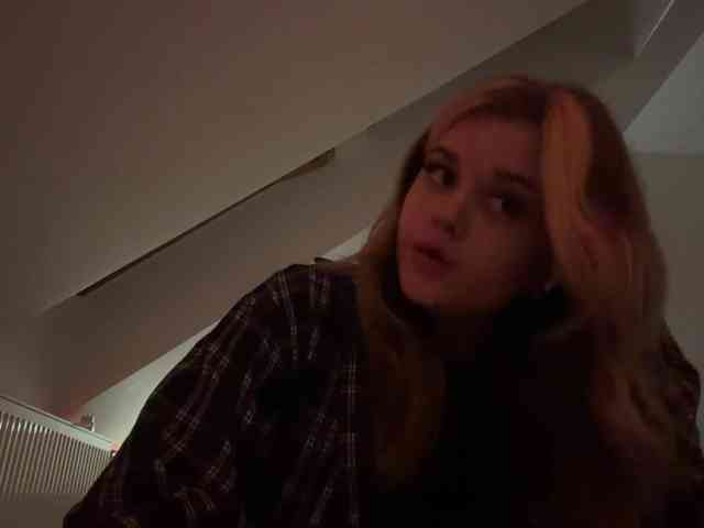 LilianFonner webcam