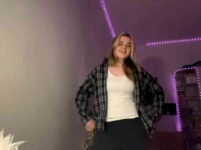 LilianFonner webcam