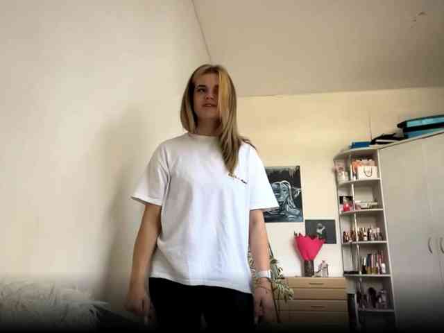 LilianFonner webcam