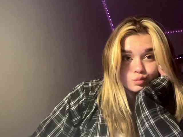 LilianFonner webcam