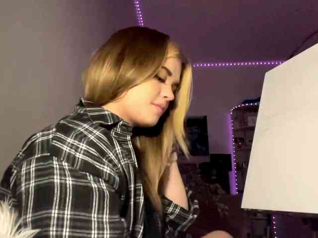 LilianFonner webcam