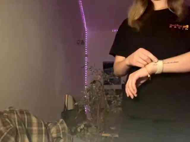 LilianFonner webcam