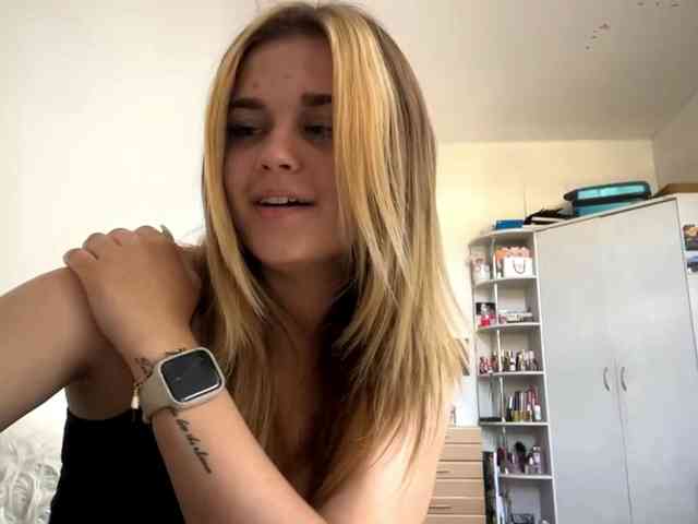 LilianFonner webcam
