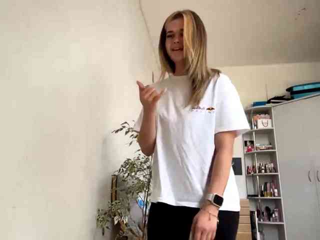 LilianFonner webcam