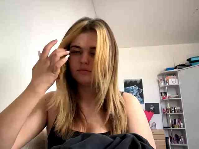 LilianFonner webcam