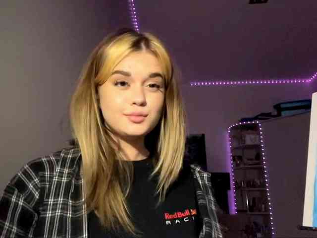 LilianFonner webcam