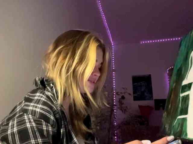 LilianFonner webcam