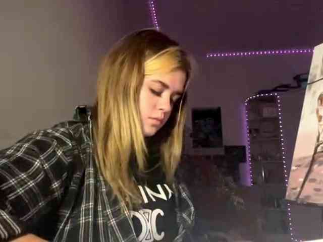 LilianFonner webcam