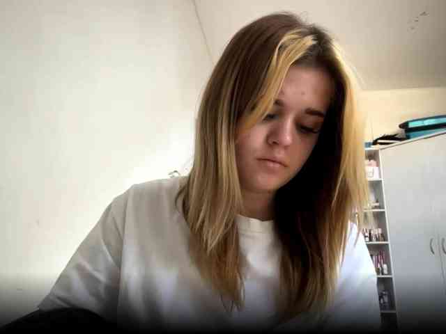 LilianFonner webcam