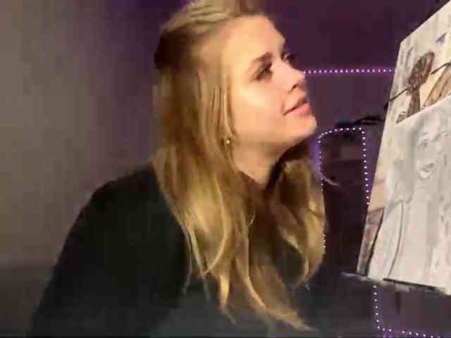 LilianFonner webcam
