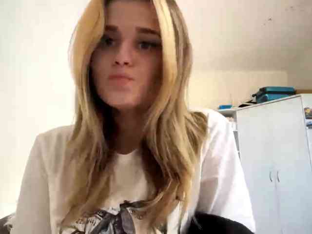 LilianFonner webcam