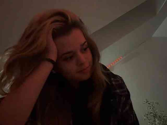 LilianFonner webcam