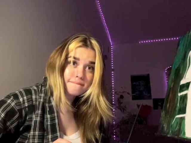 LilianFonner webcam