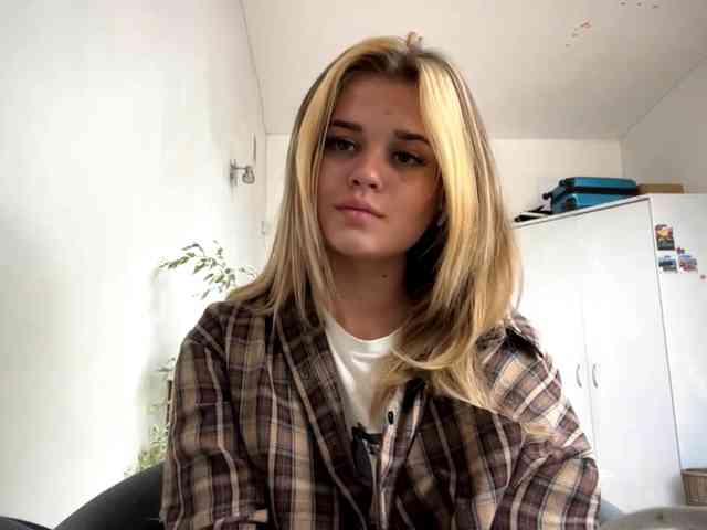 LilianFonner webcam