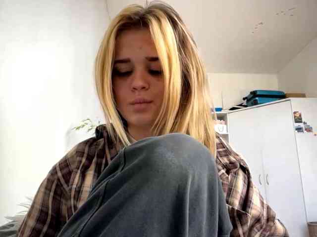 LilianFonner webcam