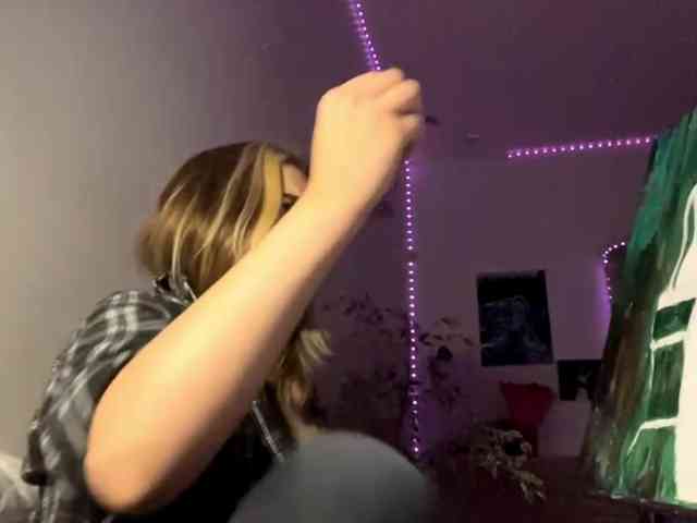 LilianFonner webcam