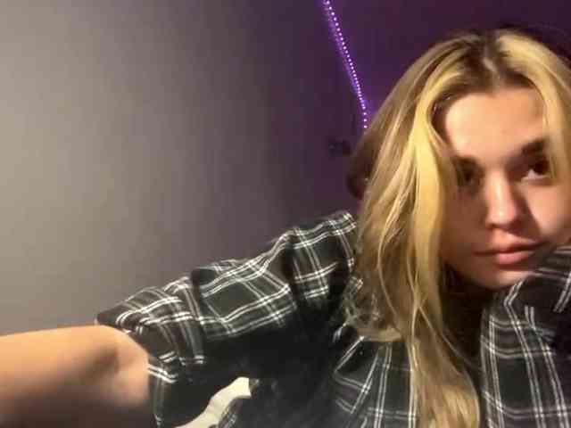 LilianFonner webcam