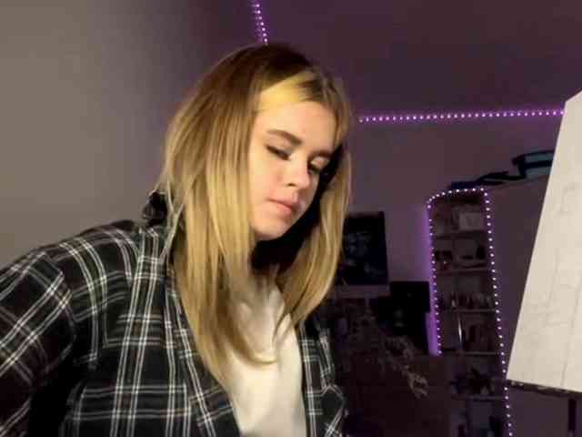 LilianFonner webcam