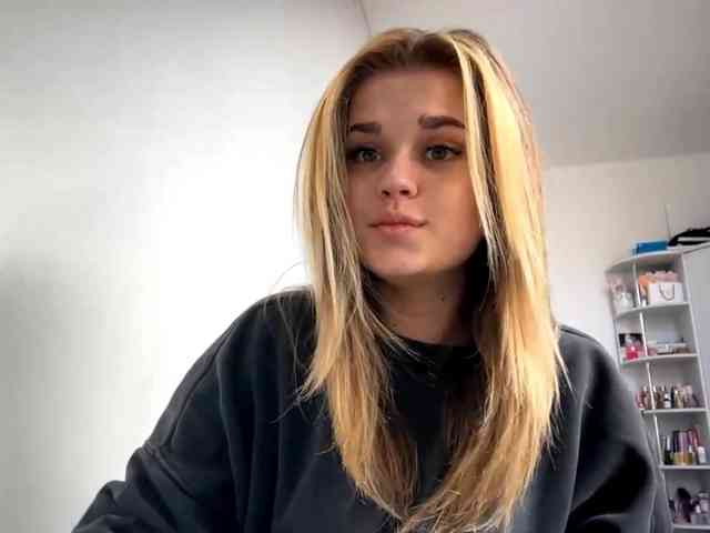 LilianFonner webcam