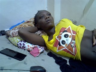 Petitegal's Live Webcam