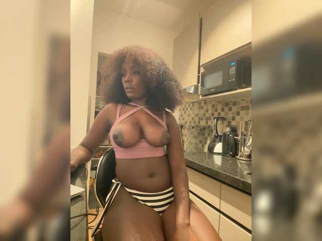 Cece3 live cam on BongaCams