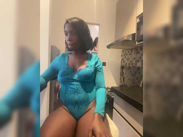 Cece3 — live female cam