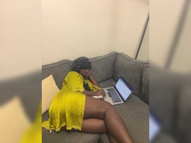 Cece3 live cam on BongaCams