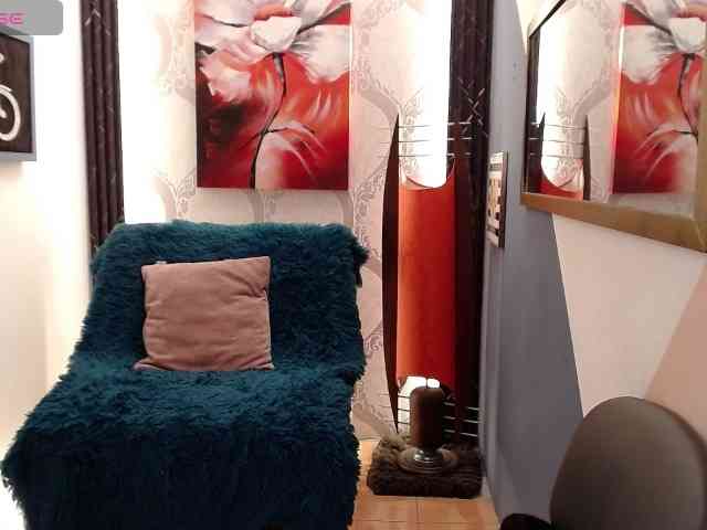 Ariaa-Moonn webcam