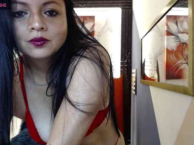 Ariaa-Moonn webcam