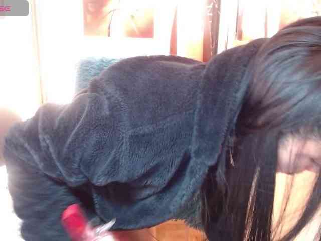 Ariaa-Moonn webcam