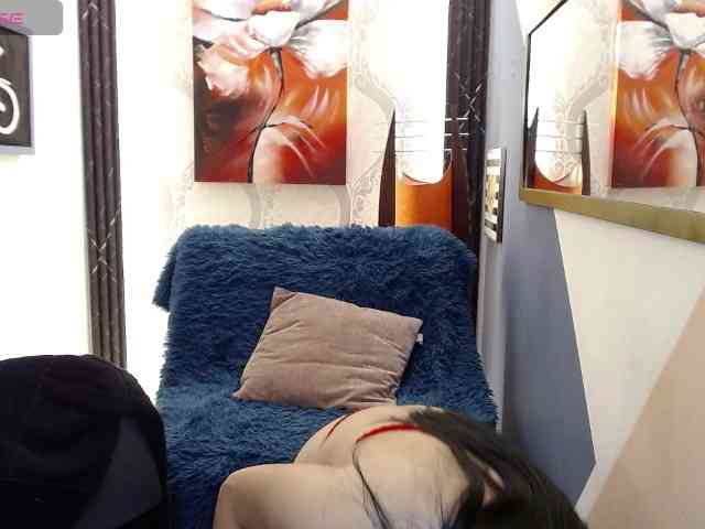 Ariaa-Moonn webcam