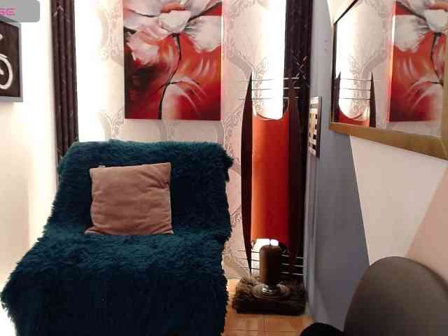 Ariaa-Moonn webcam