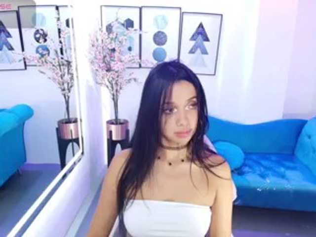 Chloe-meww live cam on BongaCams