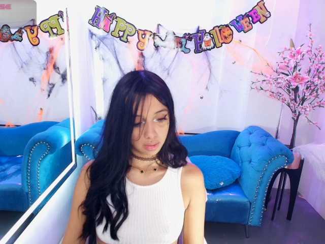 Chloe-meww live cam on BongaCams