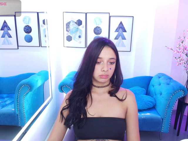 Chloe-meww live cam on BongaCams