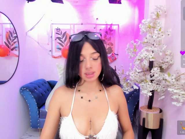 Chloe-meww live cam on BongaCams