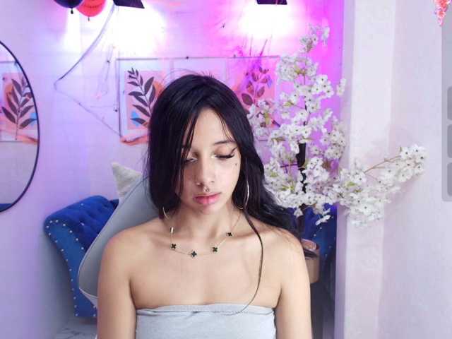 Chloe-meww live cam on BongaCams