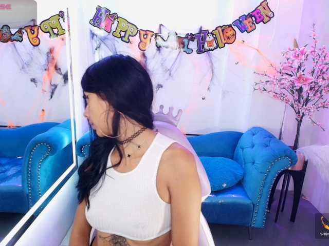Chloe-meww live cam on BongaCams