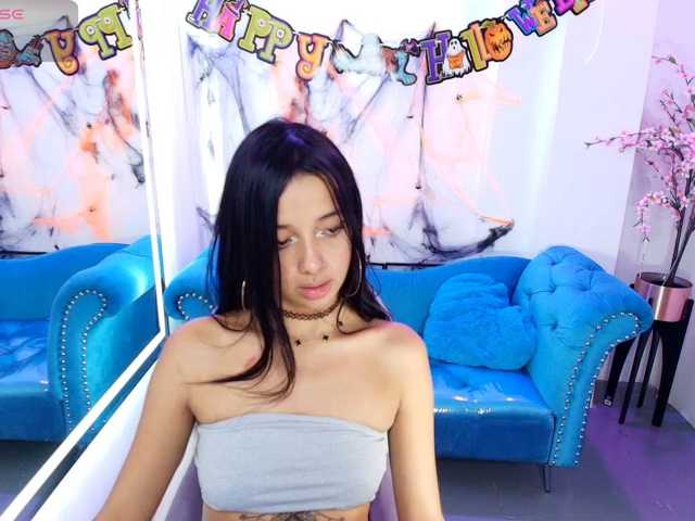 Chloe-meww live cam on BongaCams