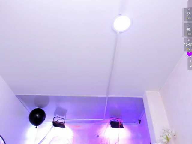 Chloe-meww live cam on BongaCams