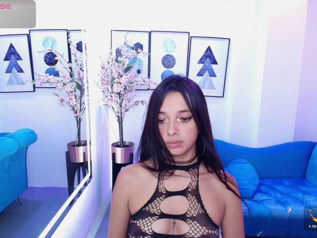 Chloe-meww live cam on BongaCams