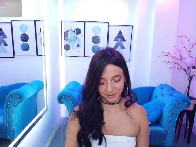 Chloe-meww live cam on BongaCams