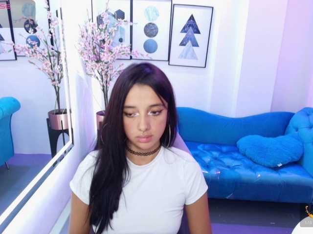 Chloe-meww live cam on BongaCams