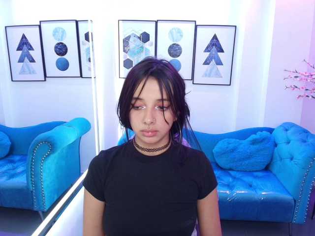 Chloe-meww live cam on BongaCams