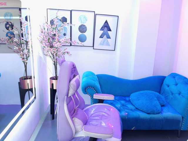 Chloe-meww live cam on BongaCams