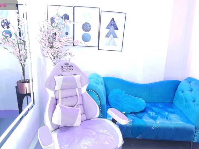 Chloe-meww live cam on BongaCams