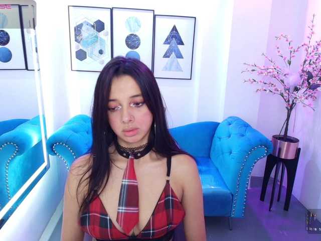 Chloe-meww live cam on BongaCams