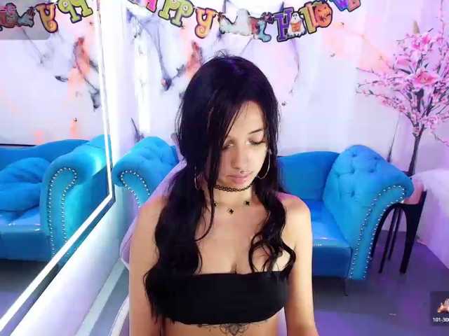 Chloe-meww live cam on BongaCams